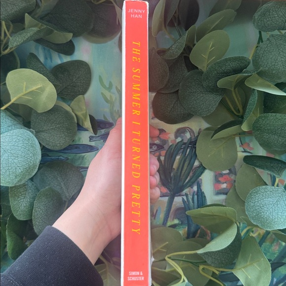 The Summer I Turned Pretty by Jenny Han - Picture 3 of 5